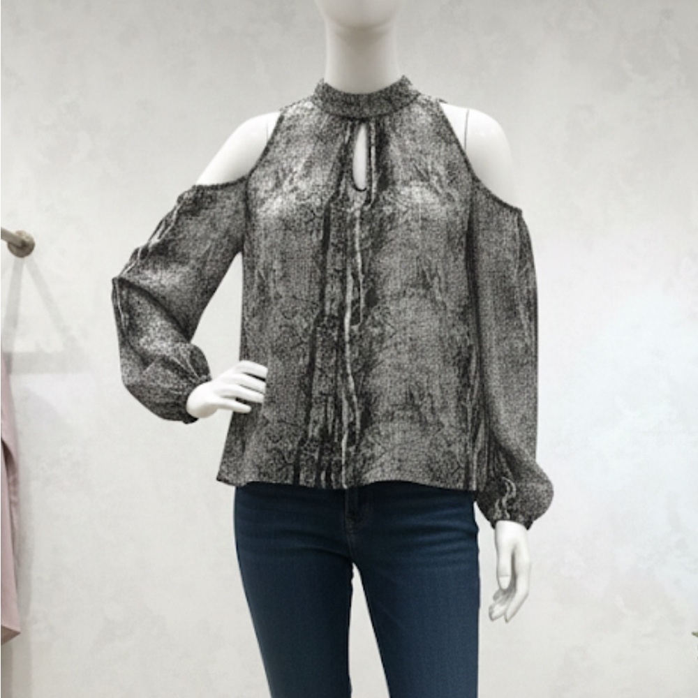 Mittoshop cold shoulder Monochrome Textured Fabric-large